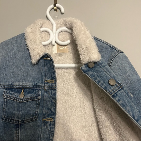 Roxy Jean jacket amazing quality and condition - Picture 4 of 4